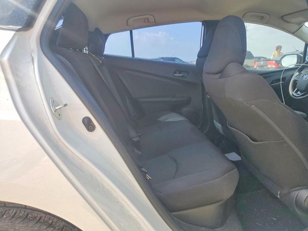 2019 TOYOTA PRIUS L/LE/XLE/LTD.