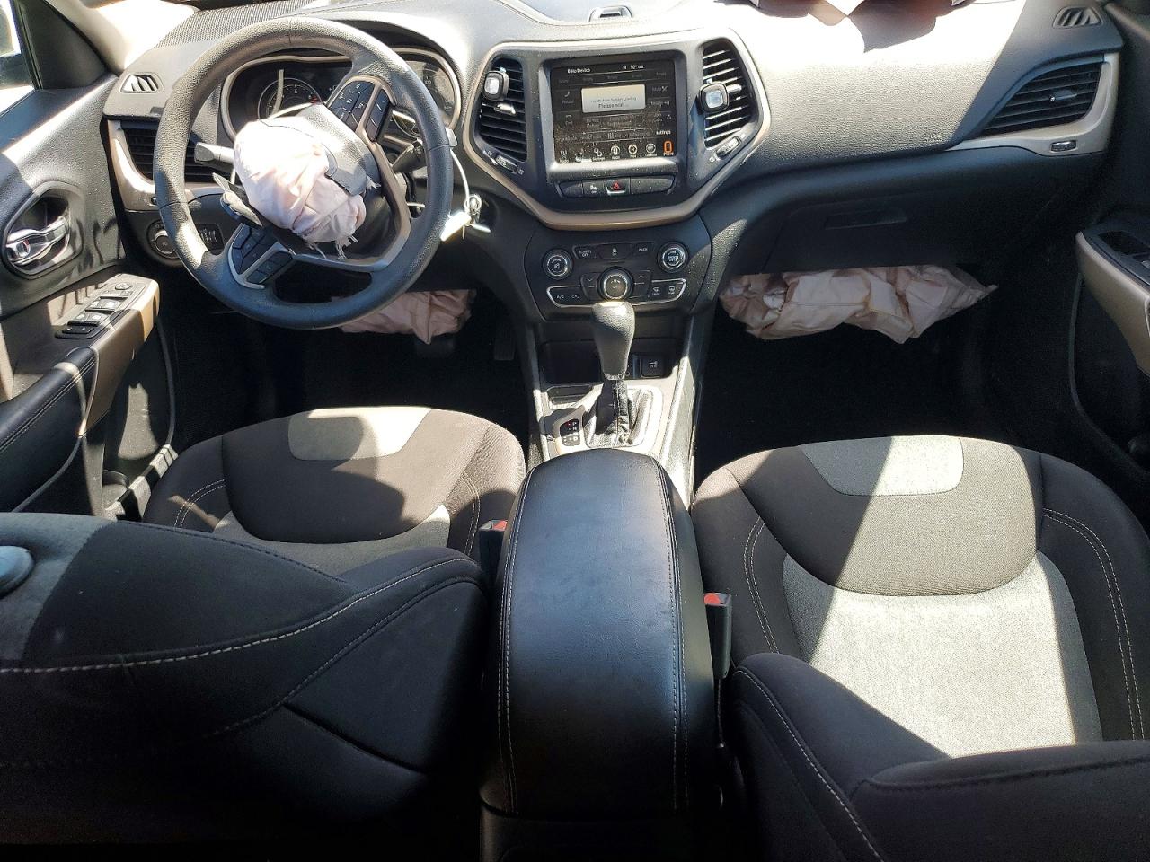 2018 JEEP CHEROKEE LATITUDE FWD