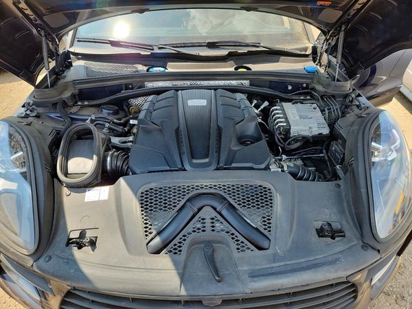2021 PORSCHE MACAN S