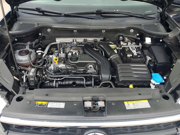 2022 VOLKSWAGEN TAOS