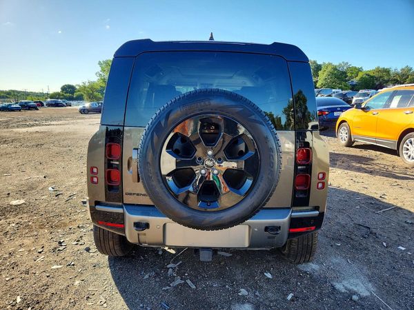 2024 LAND ROVER DEFENDER 110 X-Dynamic SE