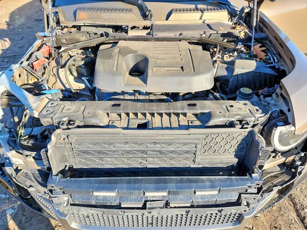 2024 LAND ROVER DEFENDER 110 X-Dynamic SE