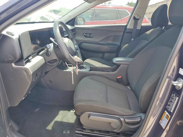 2024 HYUNDAI KONA SE