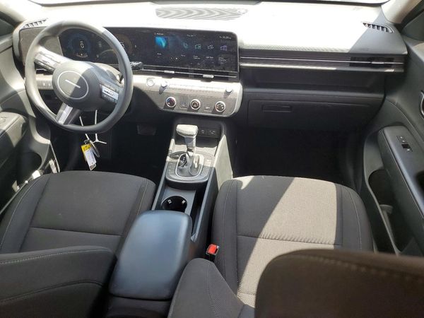 2024 HYUNDAI KONA SE