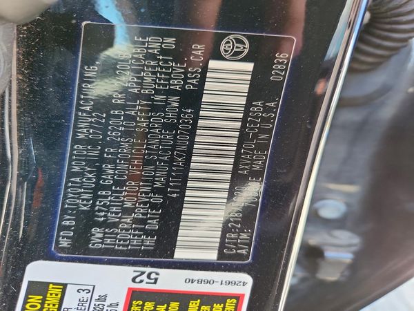 2022 TOYOTA CAMRY SE — VINS