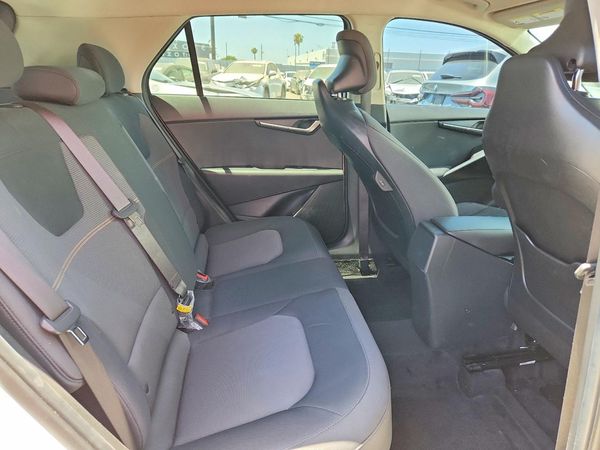 2025 KIA NIRO LX