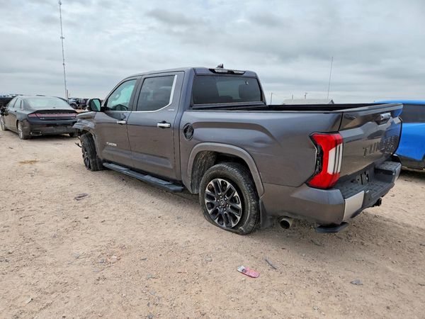 2025 TOYOTA TUNDRA Limited