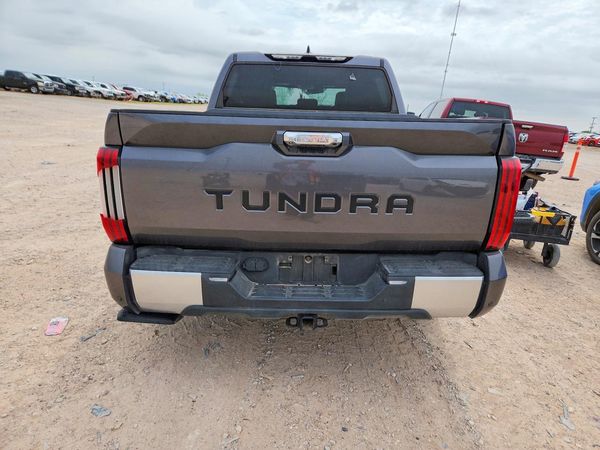 2025 TOYOTA TUNDRA Limited