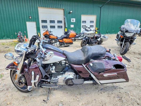 2021 HARLEY-DAVIDSON FL