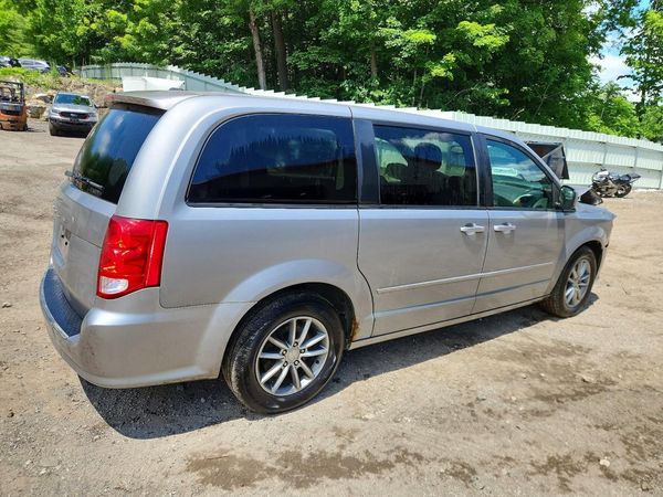 2015 DODGE GRAND CARAVAN SE