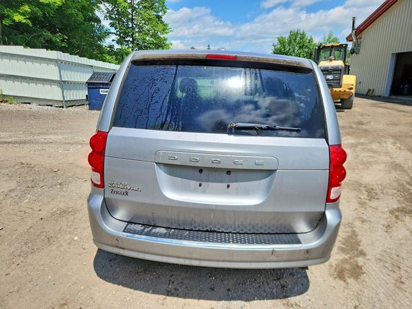 2015 DODGE GRAND CARAVAN SE