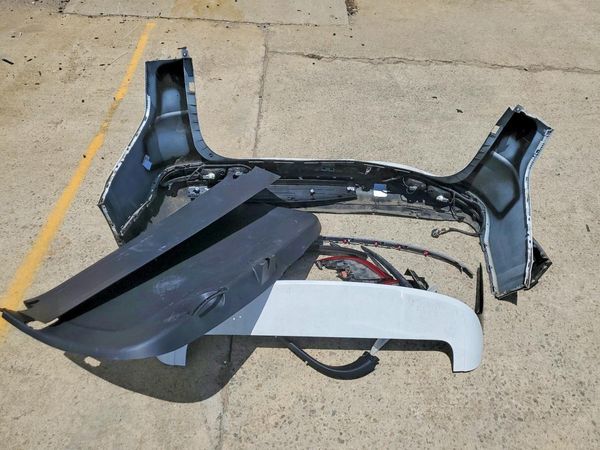 2024 KIA CARNIVAL LX, LX Seat Package