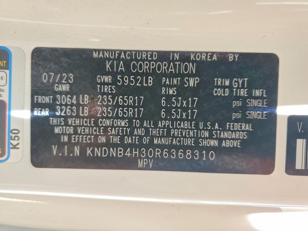 2024 KIA CARNIVAL LX, LX Seat Package