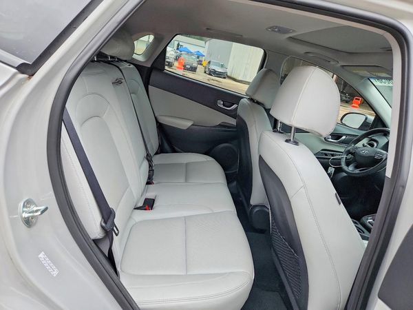 2022 HYUNDAI KONA