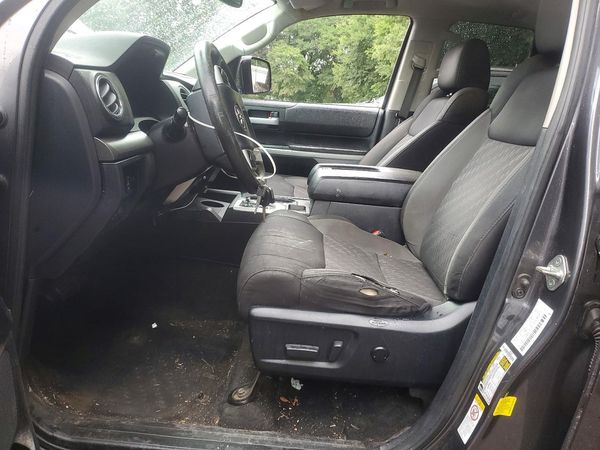 2018 TOYOTA TUNDRA