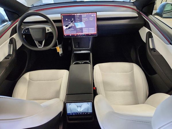 2026 TESLA MODEL Y