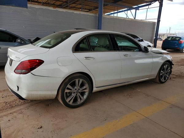 2017 MERCEDES-BENZ C C300-4M