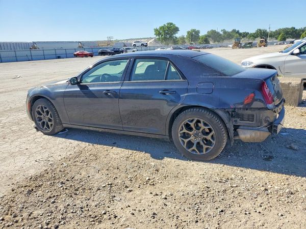 2018 CHRYSLER 300