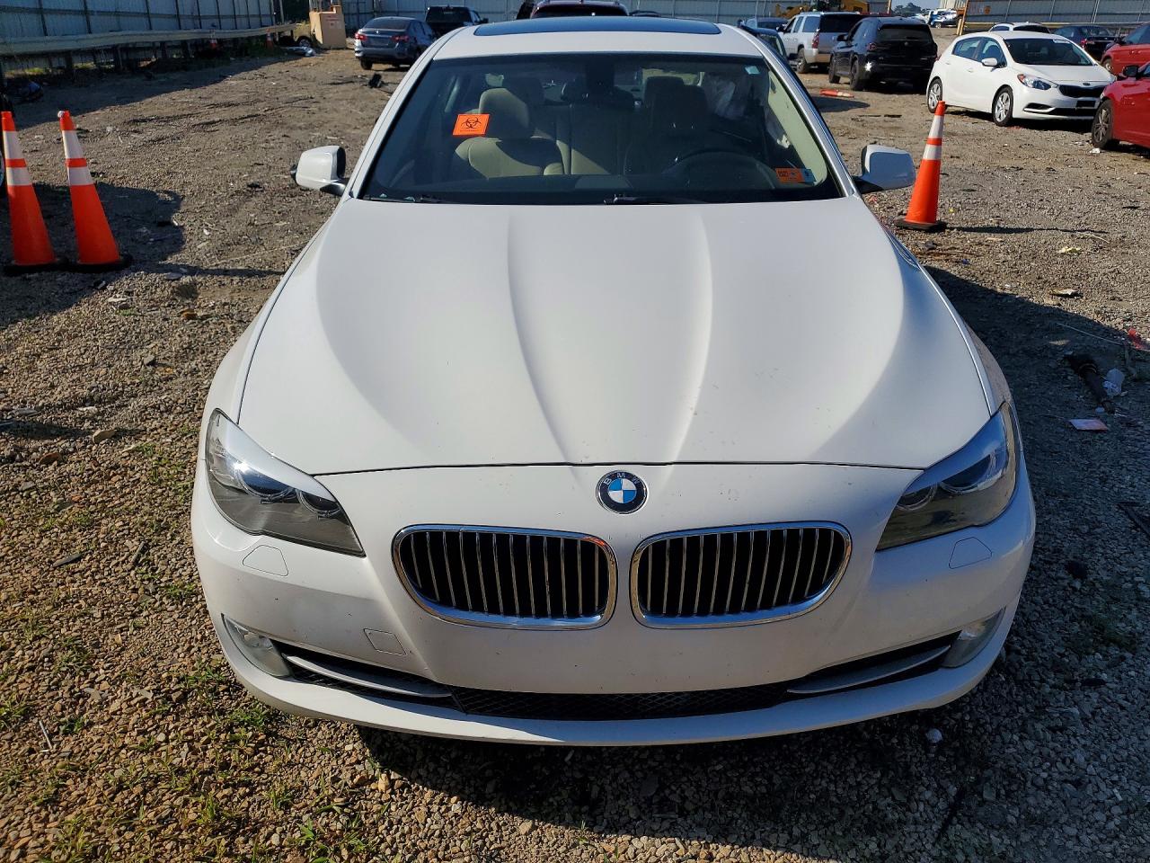 2013 BMW 528