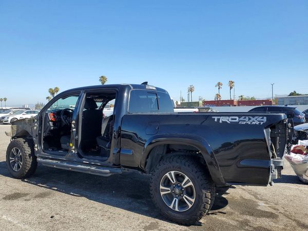 2017 TOYOTA TACOMA