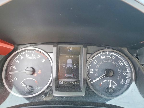 2017 TOYOTA TACOMA
