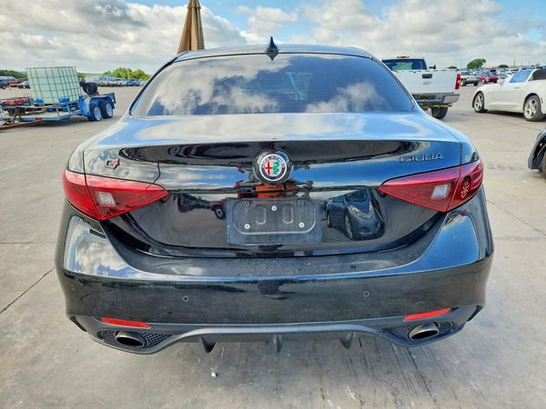 2018 ALFA ROMEO GIULIA TI AWD