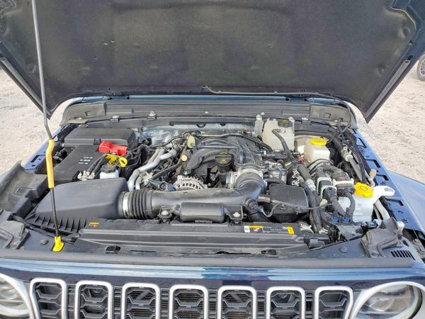 2025 JEEP 3RD AXLE Sahara
