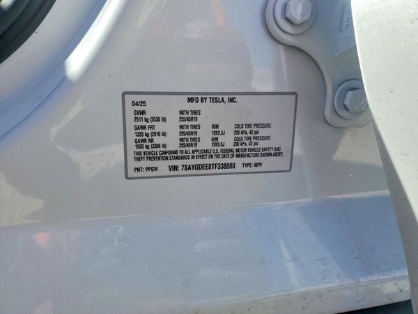 2026 TESLA MODEL Y