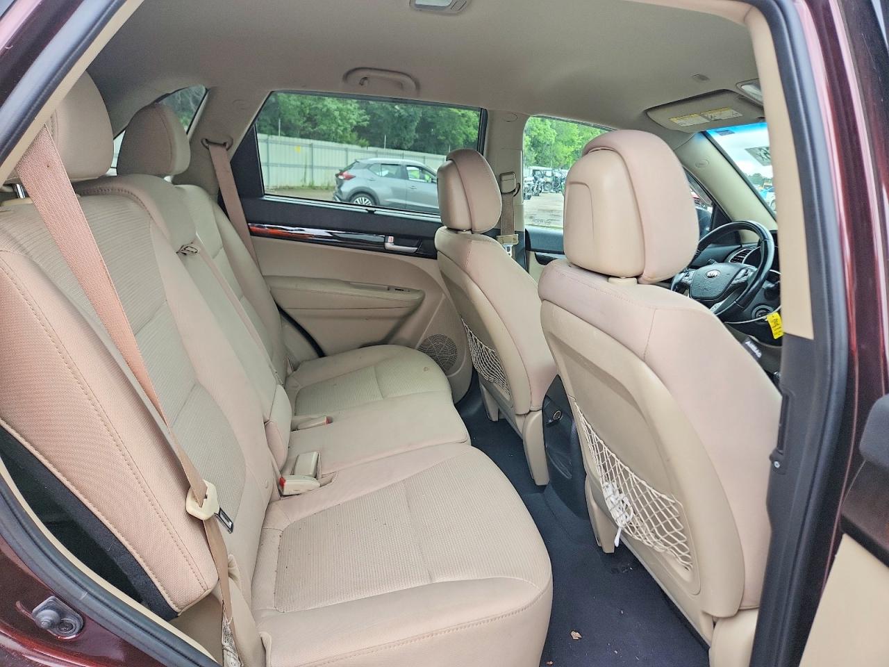 2015 KIA SORENTO GL