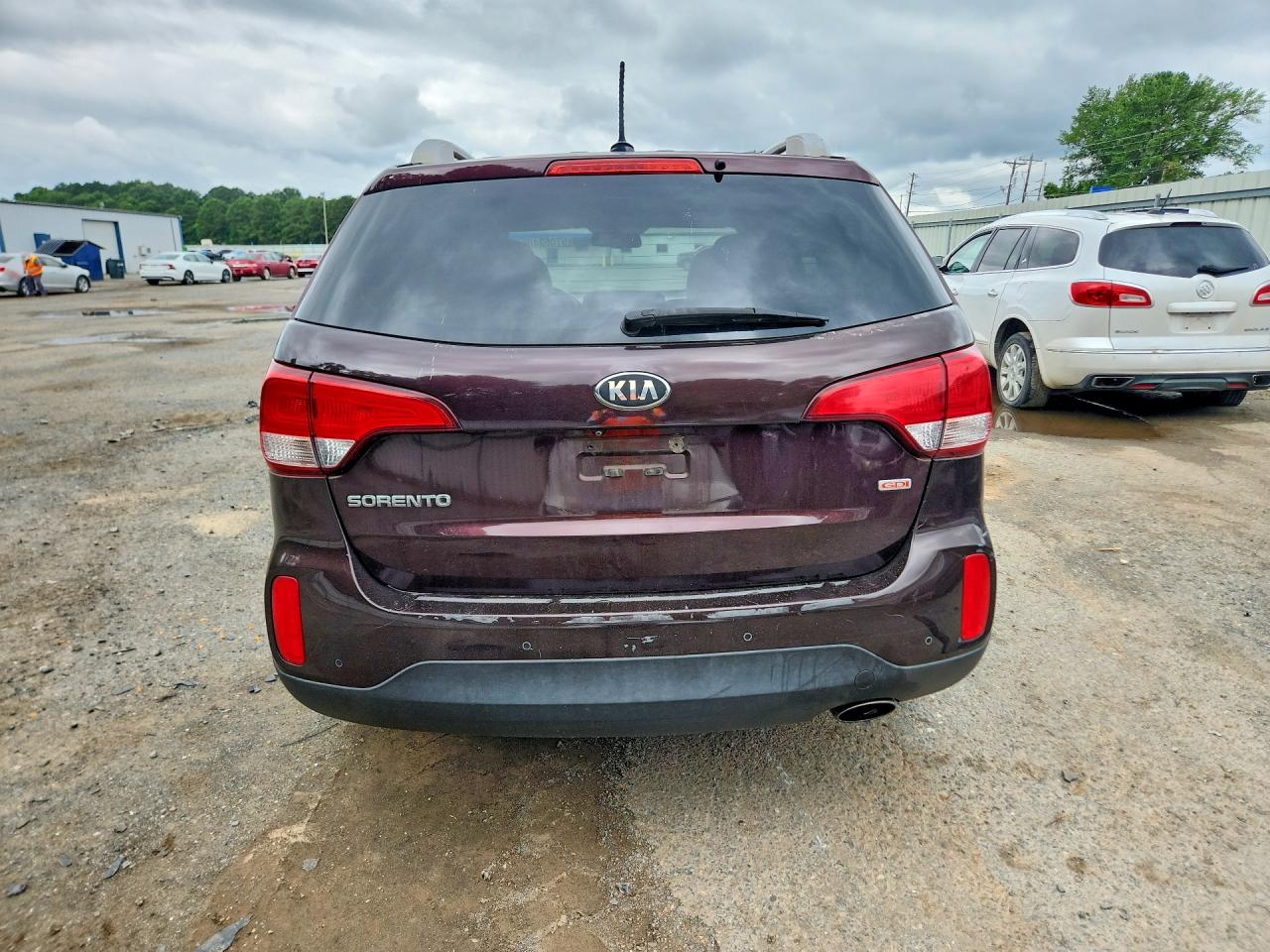2015 KIA SORENTO GL