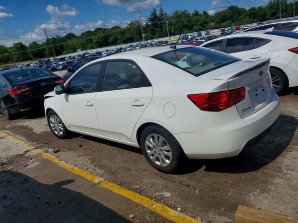 2013 KIA FORTE LX