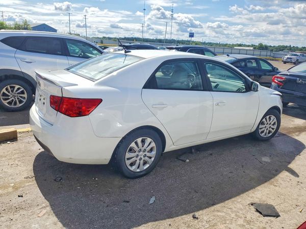 2013 KIA FORTE LX