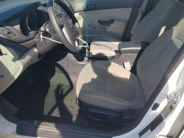 2013 KIA FORTE LX