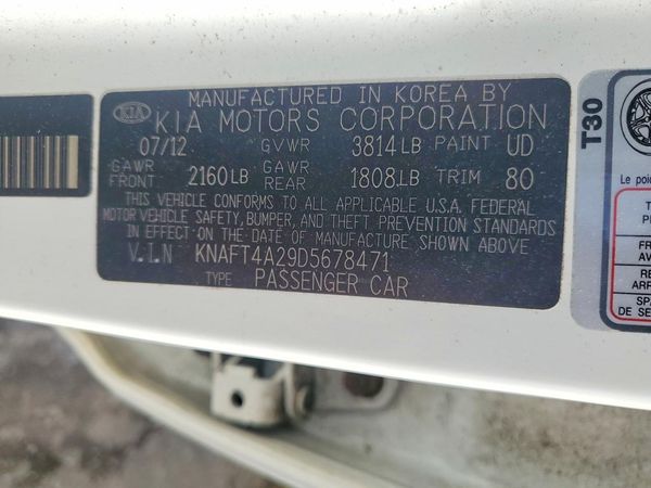 2013 KIA FORTE LX