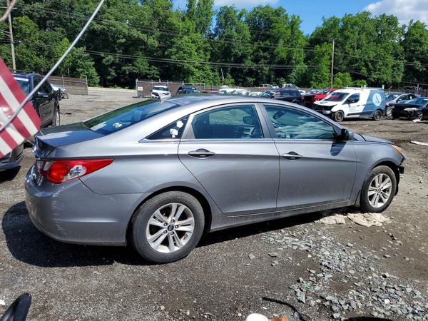 2013 HYUNDAI SONATA GLS/ GLS Popular