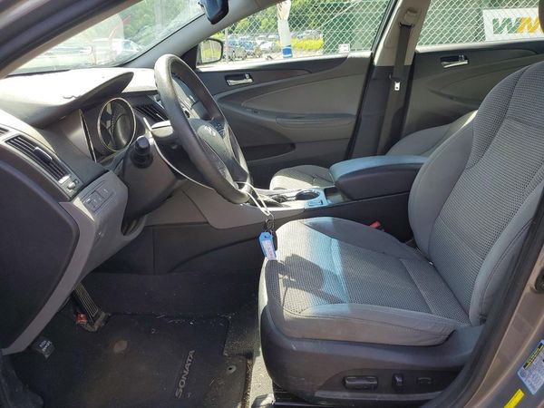 2013 HYUNDAI SONATA GLS/ GLS Popular