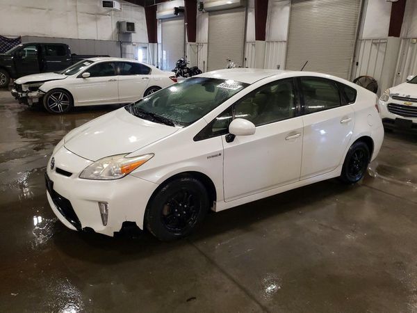 2013 TOYOTA PRIUS