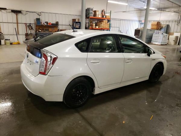 2013 TOYOTA PRIUS