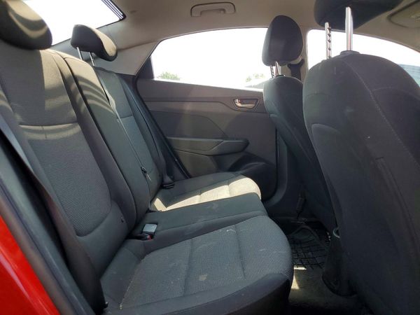 2018 HYUNDAI ACCENT SE and SEL