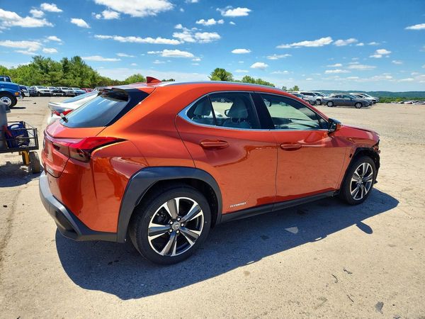 2019 LEXUS UX