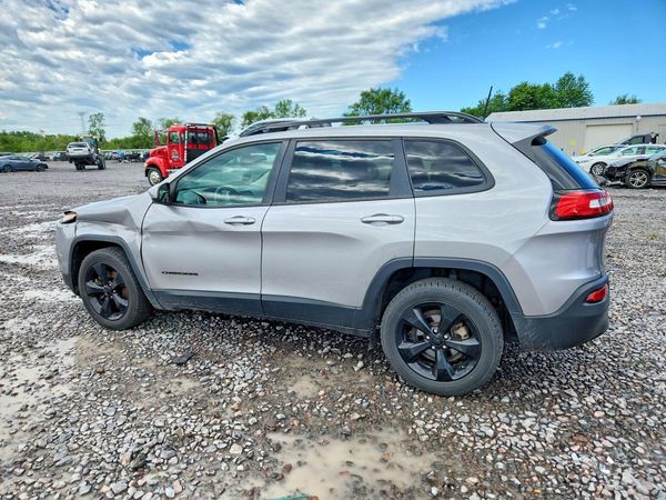 2018 JEEP CHEROKEE LATITUDE FWD