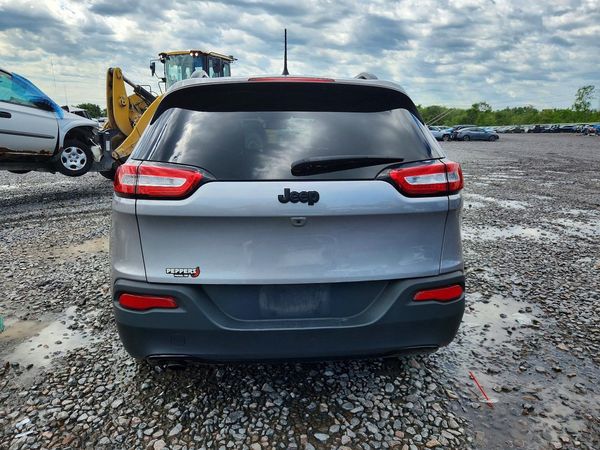 2018 JEEP CHEROKEE LATITUDE FWD