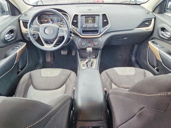 2018 JEEP CHEROKEE LATITUDE FWD
