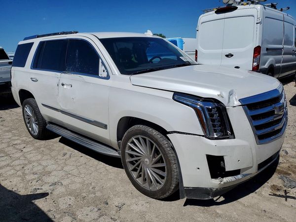 2017 CADILLAC ESCALADE Base