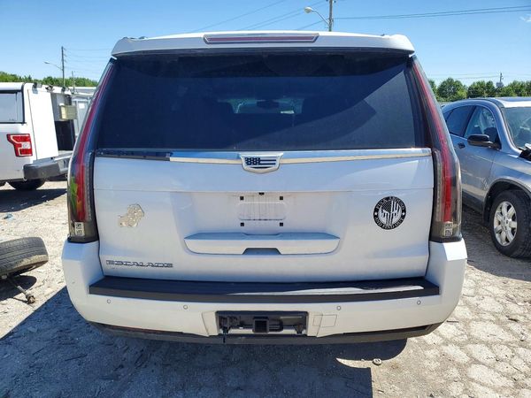 2017 CADILLAC ESCALADE Base