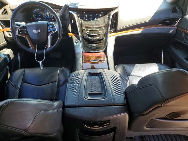 2017 CADILLAC ESCALADE Base