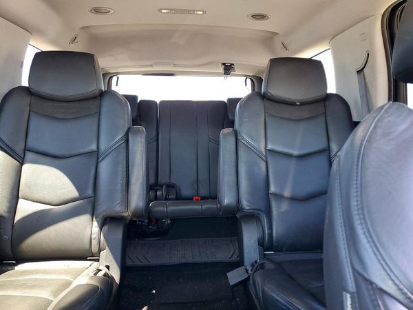 2017 CADILLAC ESCALADE Base