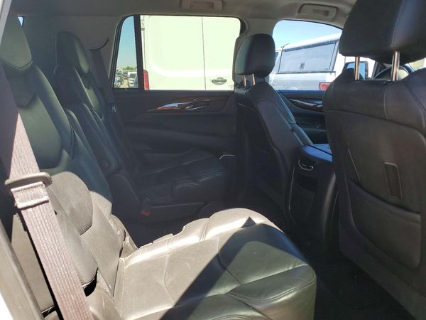 2017 CADILLAC ESCALADE Base