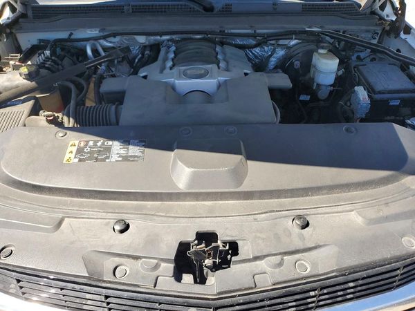 2017 CADILLAC ESCALADE Base