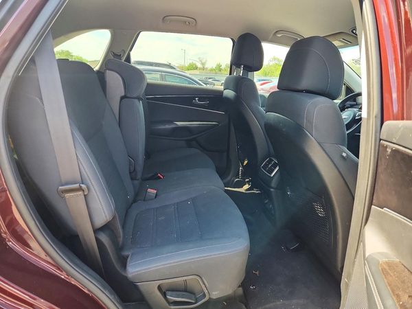 2017 KIA SORENTO